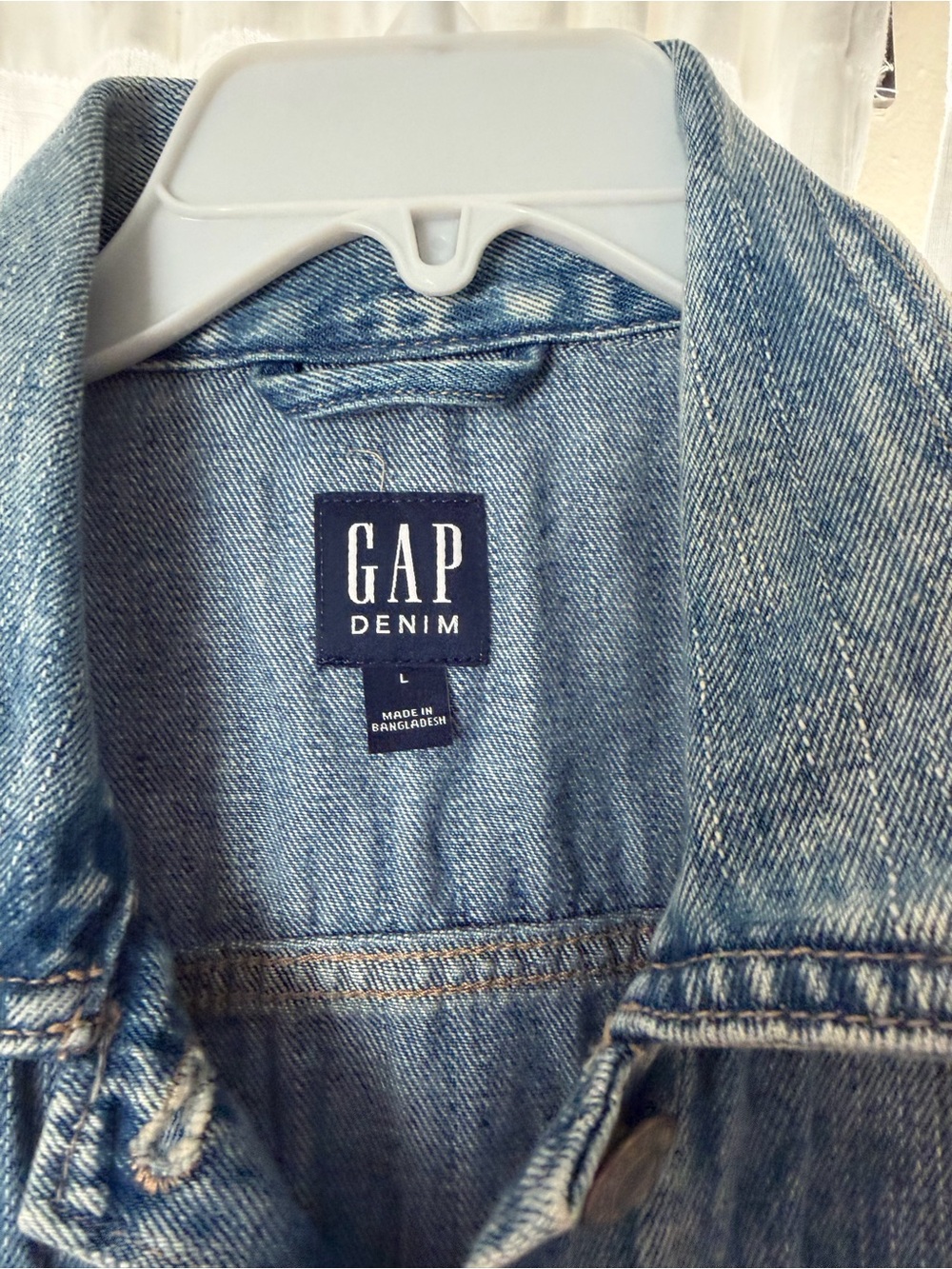 GAP Light Blue Puff-Sleeve Denim Jacket - Picture 6 of 6
